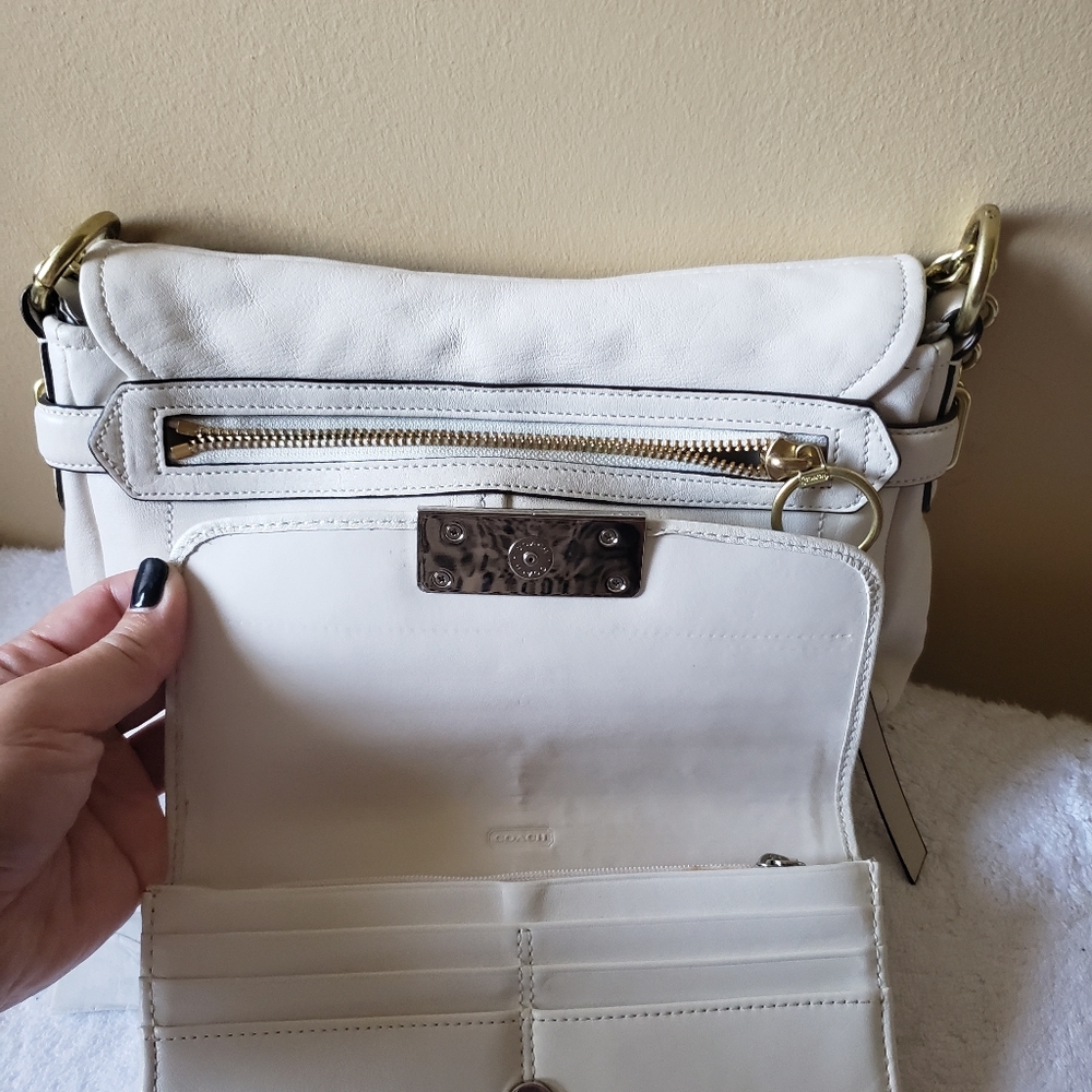 Bags - Picture 4 of 9